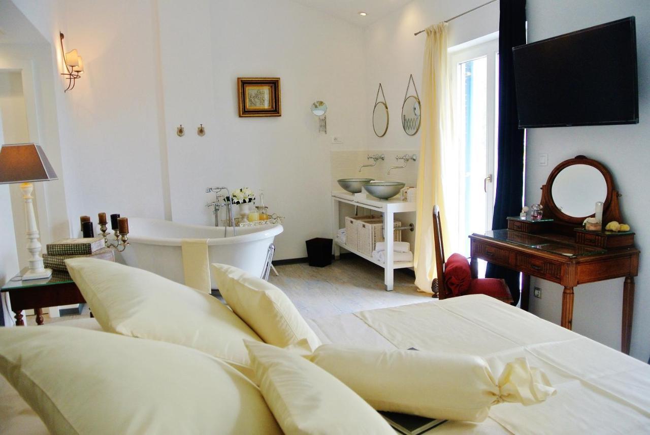 Seaside Villa With Private Pool Home By The Sea - Villa Τρογκίρ Εξωτερικό φωτογραφία